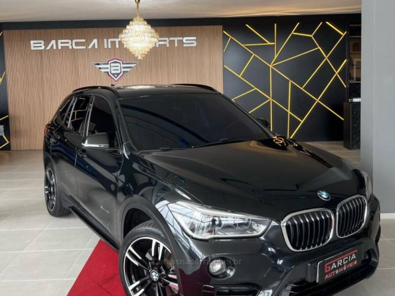 BMW - X1 - 2018/2018 - Preta - R$ 165.900,00