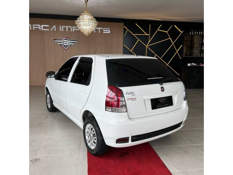 FIAT - PALIO - 2014/2015 - Branca - R$ 33.900,00