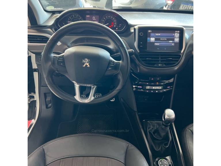 PEUGEOT - 2008 - 2017/2017 - Branca - R$ 59.000,00