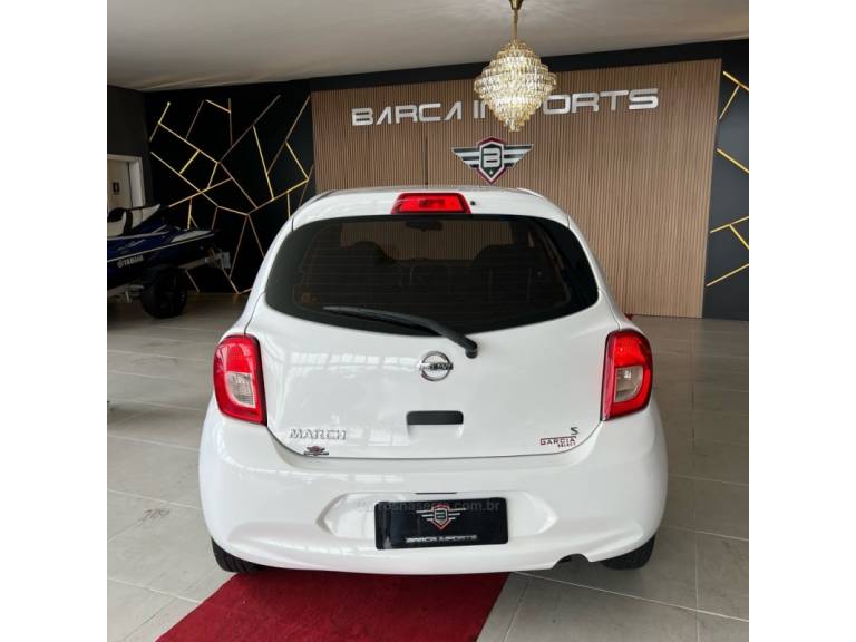 NISSAN - MARCH - 2015/2016 - Branca - R$ 41.900,00