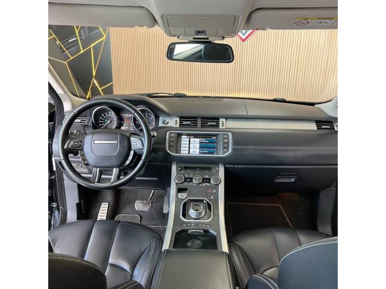 LAND ROVER - RANGE ROVER EVOQUE - 2014/2015 - Preta - R$ 139.900,00