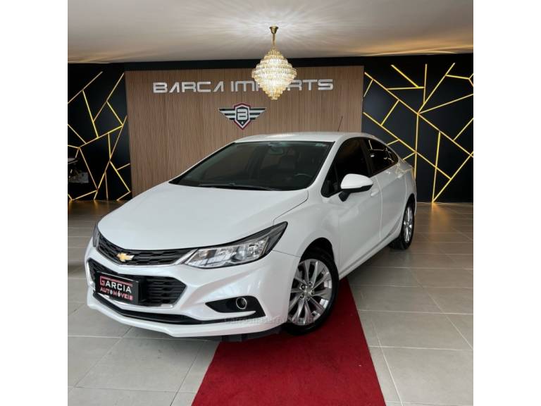 CHEVROLET - CRUZE - 2017/2018 - Branca - R$ 89.900,00