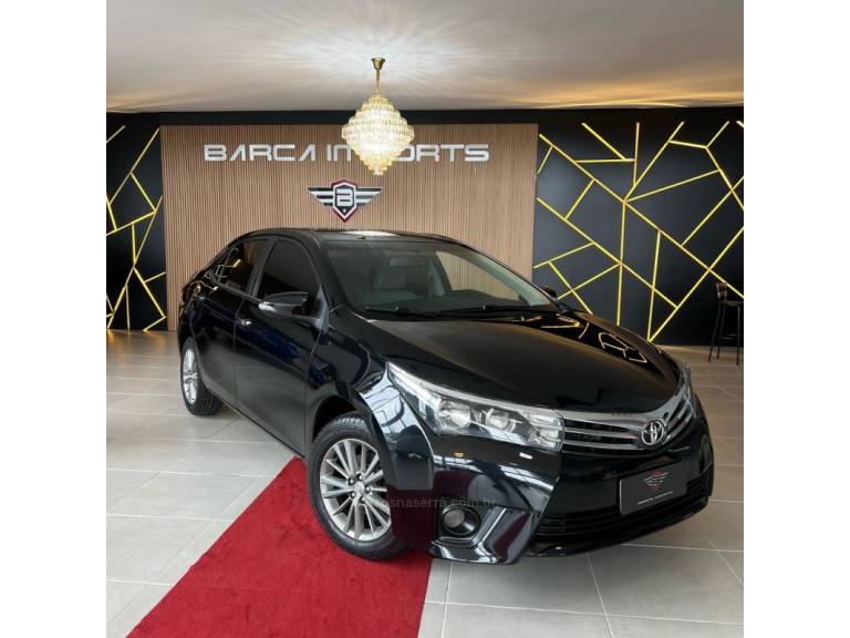 TOYOTA - COROLLA - 2015/2016 - Preta - R$ 83.900,00